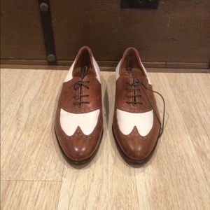 Cole Haan Leather Wingtips Oxfords  7.5